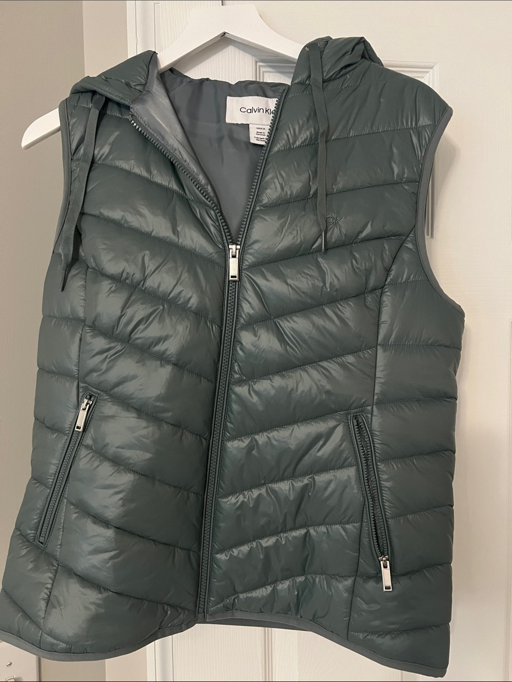 Calvin Klein Hooded Quilted Puffer Vest in Teal Gray